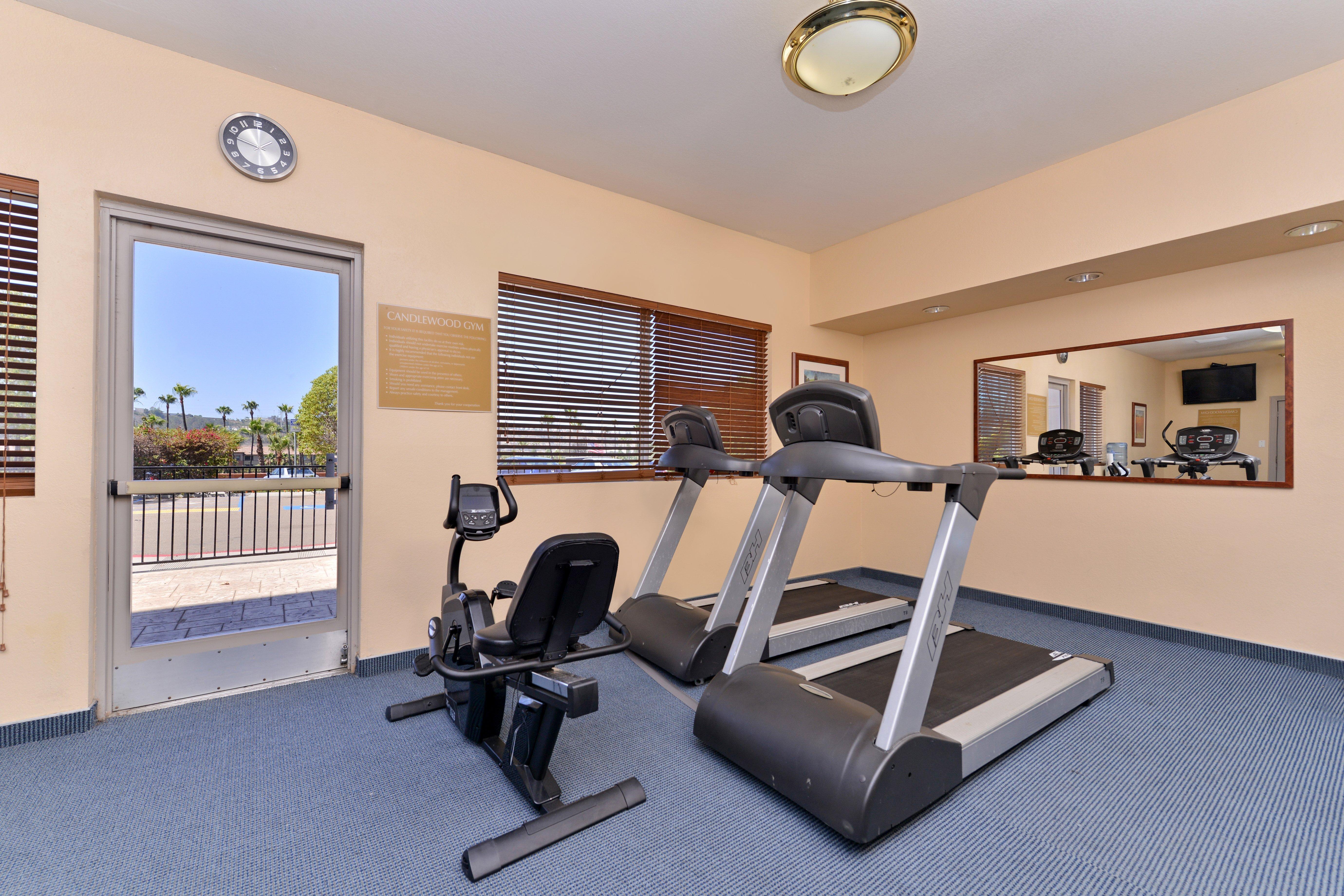 Candlewood Suites San Diego By Ihg Экстерьер фото