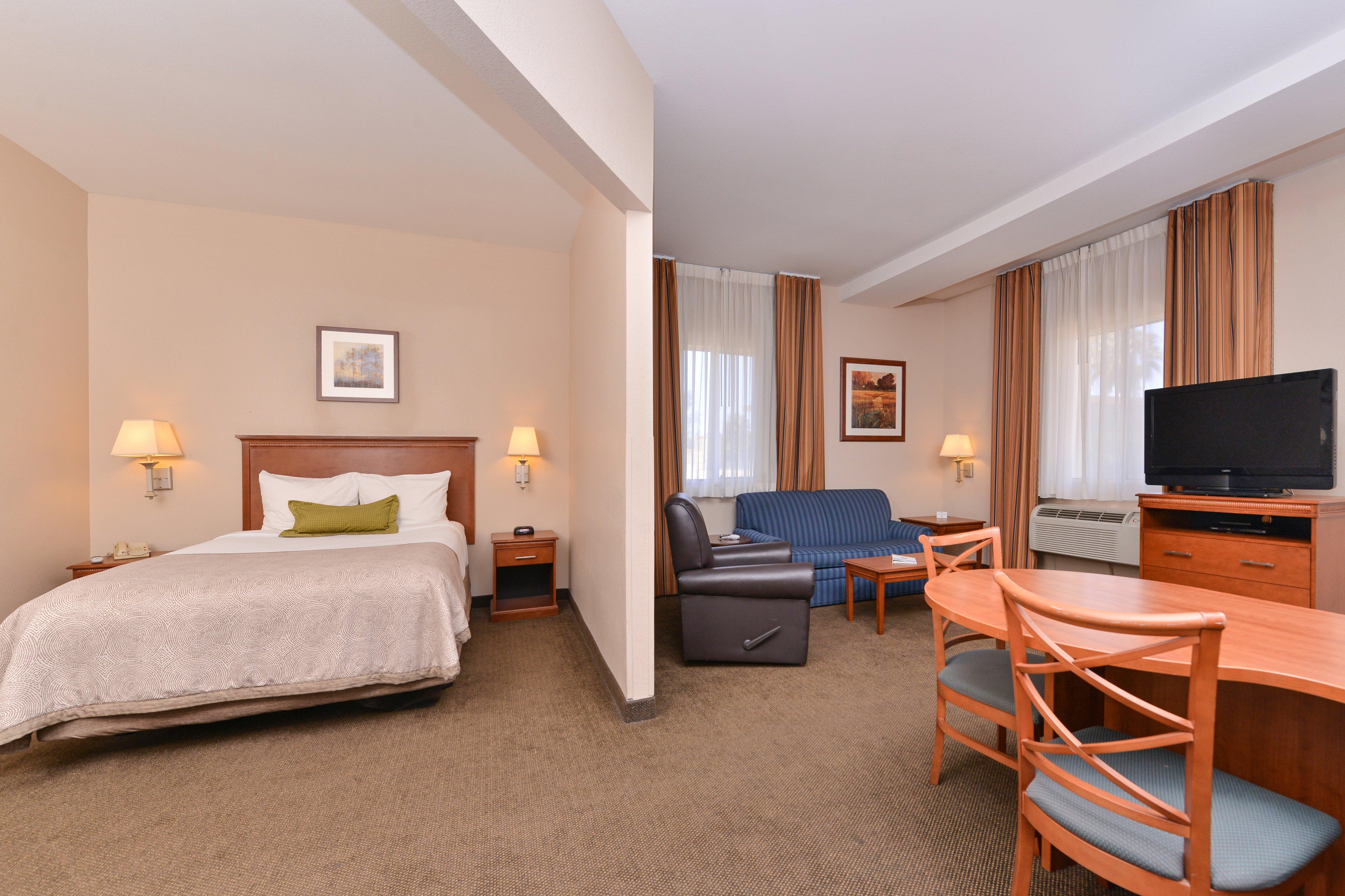 Candlewood Suites San Diego By Ihg Экстерьер фото