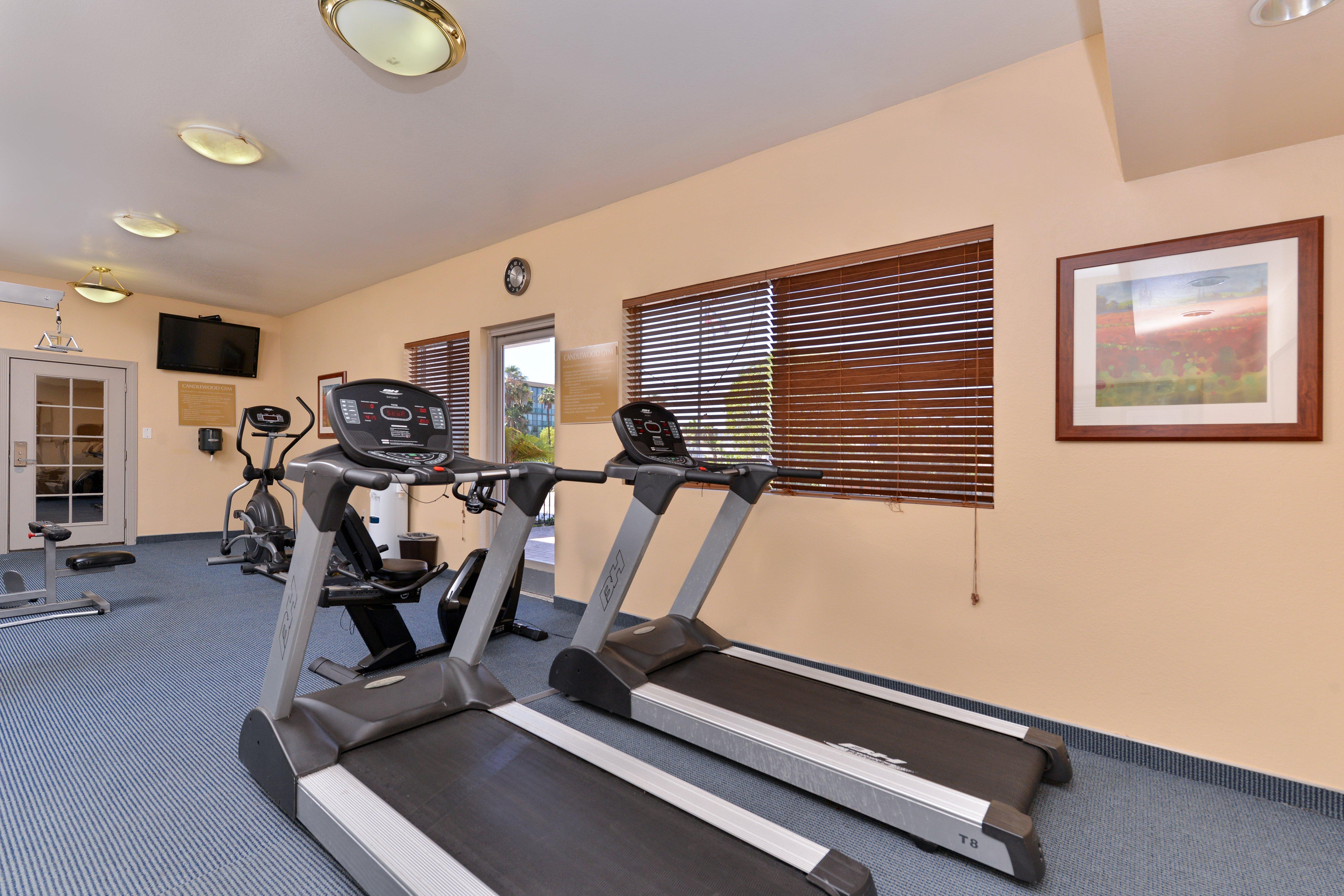 Candlewood Suites San Diego By Ihg Экстерьер фото