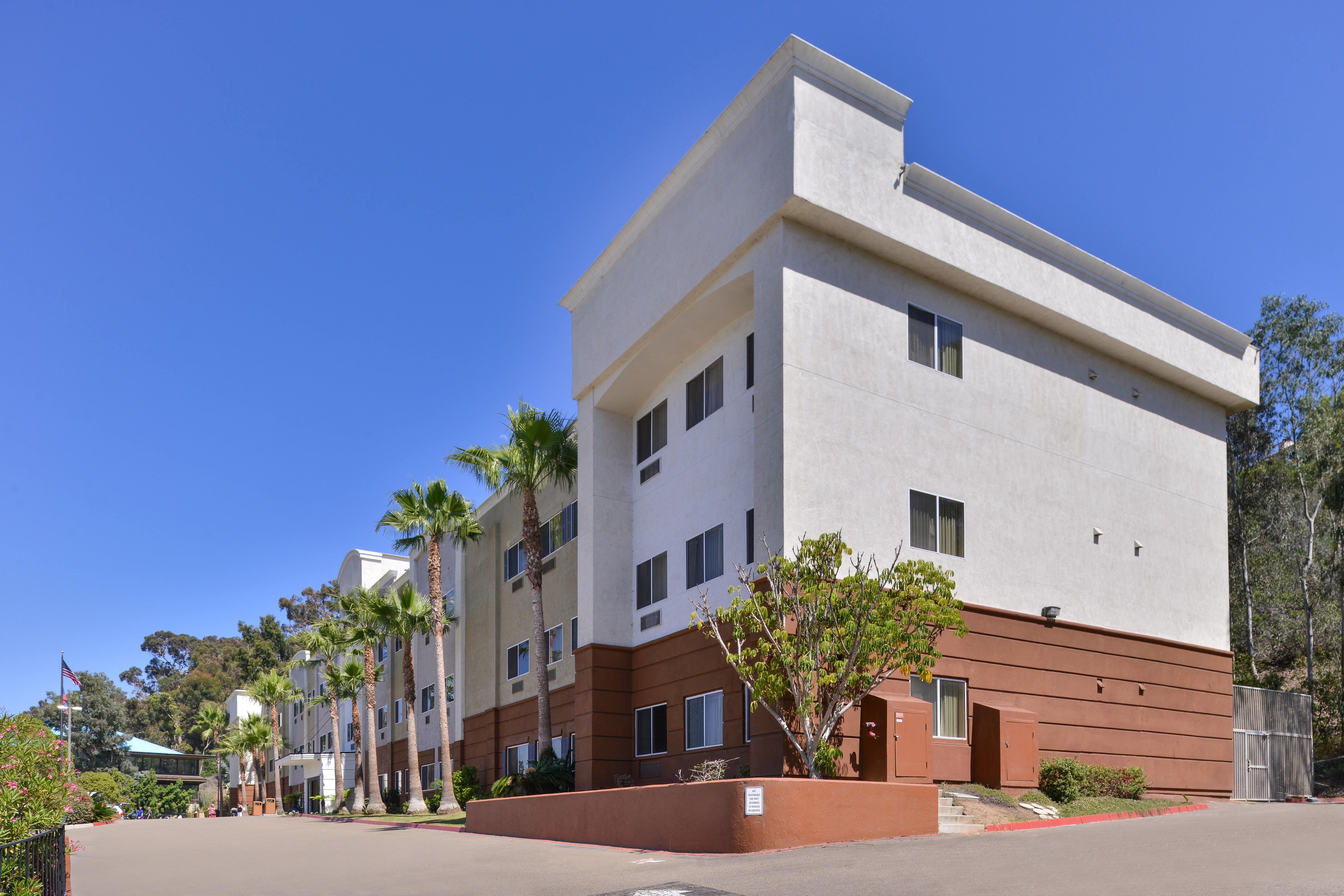 Candlewood Suites San Diego By Ihg Экстерьер фото