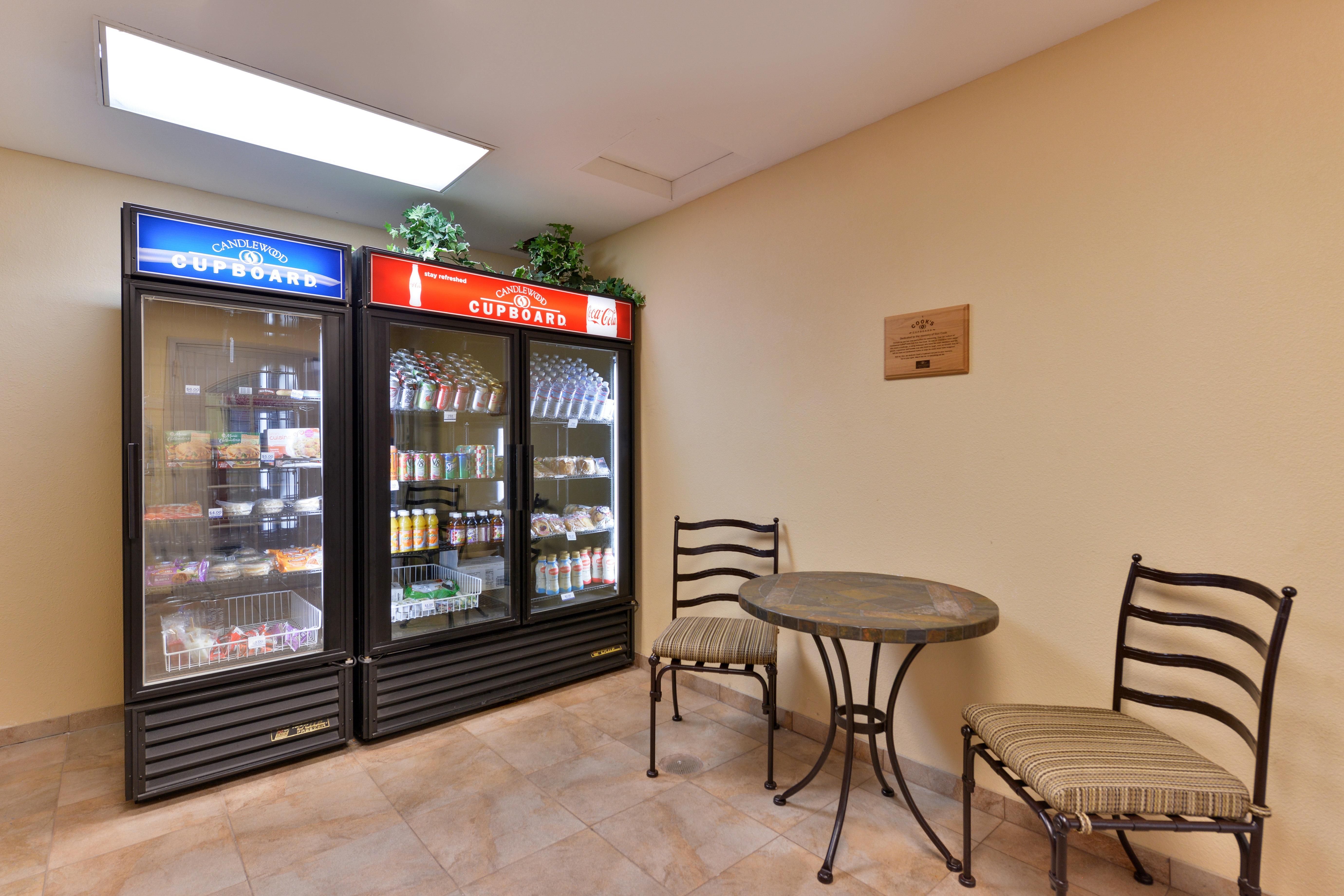 Candlewood Suites San Diego By Ihg Экстерьер фото