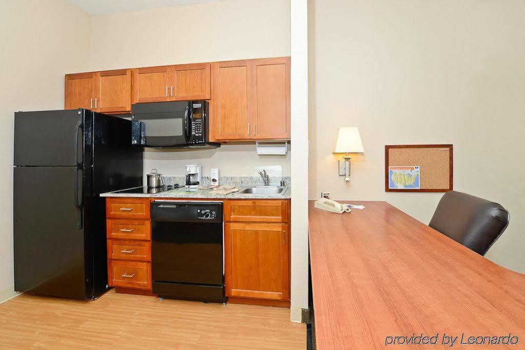 Candlewood Suites San Diego By Ihg Экстерьер фото